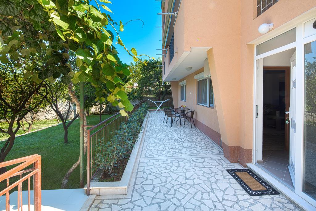 Apartment Mistovic Kotor Exterior photo