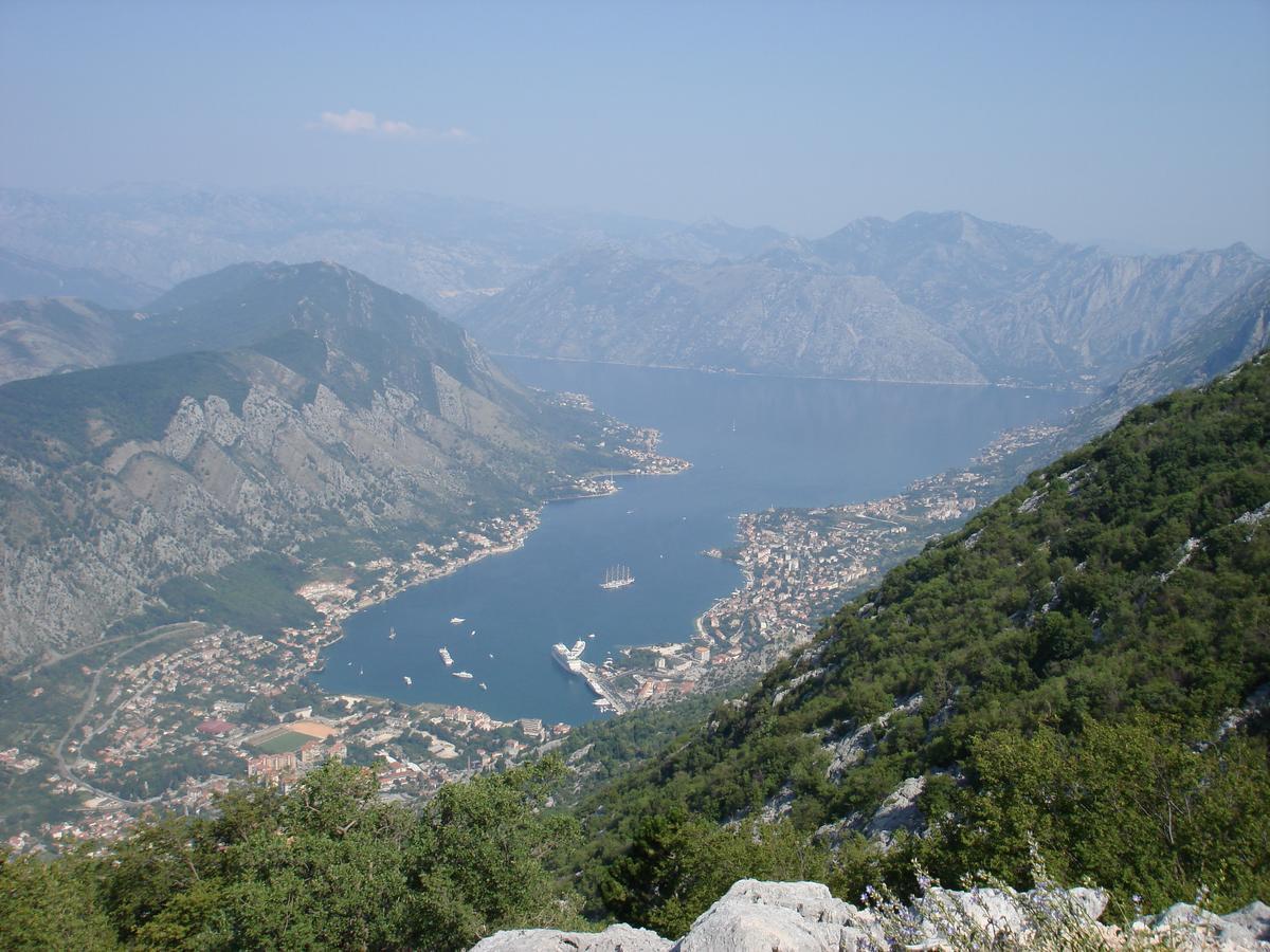 Apartment Mistovic Kotor Exterior photo